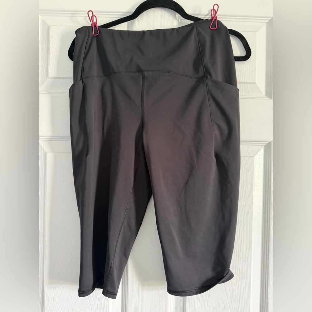 RBX Black Performance cropped leggings capri sixe XL with